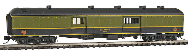 70' Heavyweight Baggage-Express w/Arched Roof -- Canadian National #8822 (Maple Leaf green, black & gold scheme)