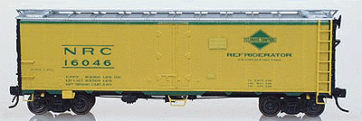 R-40-23 Steel Ice Reefer - Ready to Run -- NRC/Illinois Central (yellow, black ends, silver roof, green stripes)