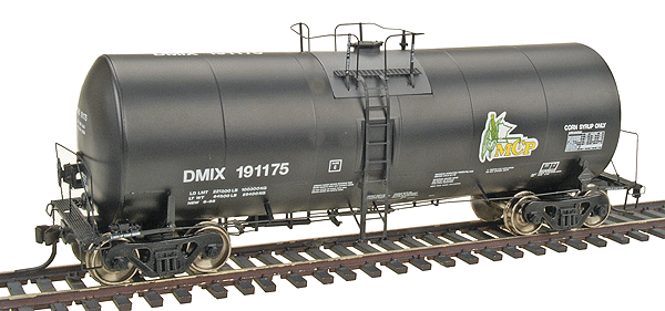 Trinity 19,600-Gallon Tank Car - Ready to Run -- Minnesota Corn Processors DMIX (black, white, green, yellow)-1
