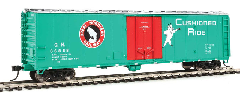 50' PC&F Insulated Boxcar - Ready to Run -- Great Northern #36888 (Jade Green; red Door, Standing Rocky Logo)-1