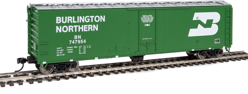 50' PC&F Insulated Boxcar - Ready to Run -- Burlington Northern #747954 (Cascade Green, white, silver; Large Logo)-1