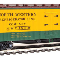 40' Early Reefer - Ready To Run -- North Western Refrigerator Line #15130 (yellow, green, Boxcar Red; CNW Logo)
