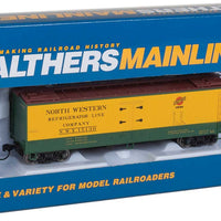 40' Early Reefer - Ready To Run -- North Western Refrigerator Line #15130 (yellow, green, Boxcar Red; CNW Logo)