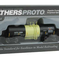 40' Trinity 14,000-Gallon Molten Sulfur Tank Car - Ready to Run -- CGTX #13905 (black, yellow band; Conspicuity Markings)