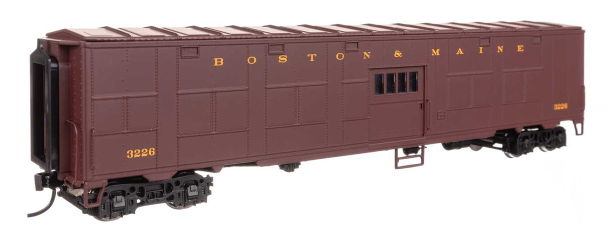 C&O-Style Express Boxcar Troop Sleeper Conversion - Ready to Run -- Boston & Maine #3226-1
