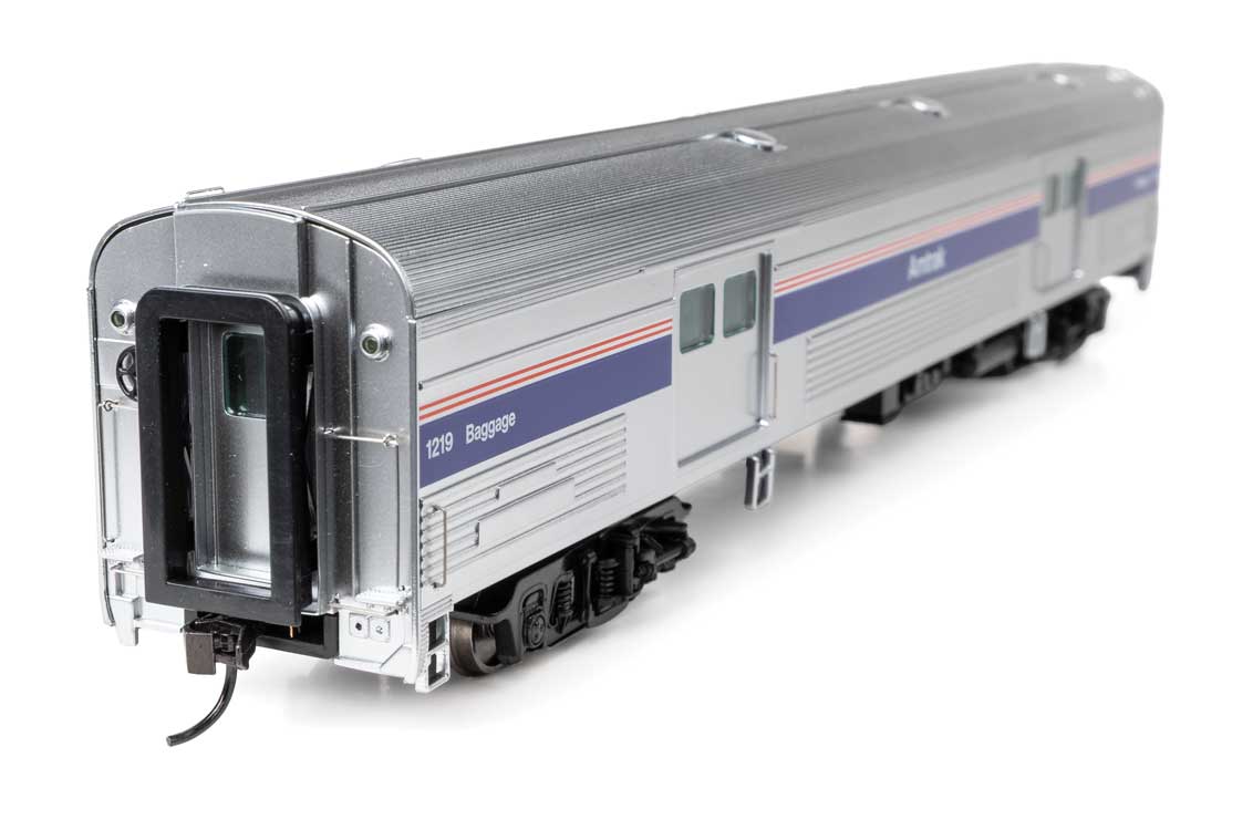 73' Budd Baggage Car - Ready to Run -- Amtrak Phase IV (white lettering) #1219-3