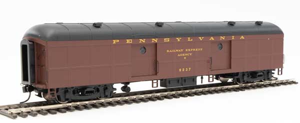 60' Pennsylvania Class B60b Baggage Car w/Standard Doors -- Pennsylvania Railroad #9237 (10/52-2/54 Scheme; Tuscan, black, Messenger Sta-1