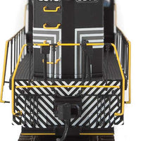 EMD GP7 with SoundTraxx(R) Tsunami(R) Sound and DCC -- New York Central #5610 (1950s Lightning Stripe, Dark Gray)