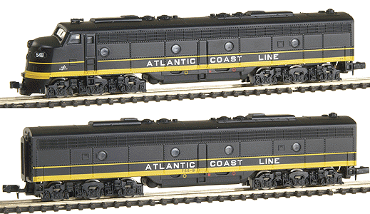 PROTO 2000 Diesel EMD E8/9 A-B Set - Both Powered -- Atlantic Coast Line #548, #766B (black, yellow, silver)