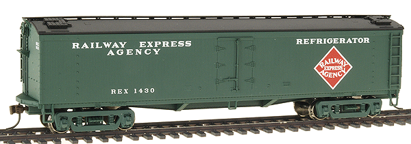 50' GACX Wood Express Reefer w/GSC Truck Ready-to-Run -- REA (White Lettering Large Logo)