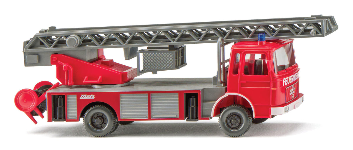 1967-1972 MAN Dlk 93-12 Ladder Truck - Assembled -- Red