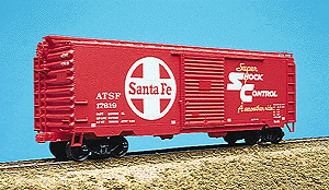 40' PS-1 Steel Boxcar - Kit (Plastic) -- Santa Fe (Scarlet)