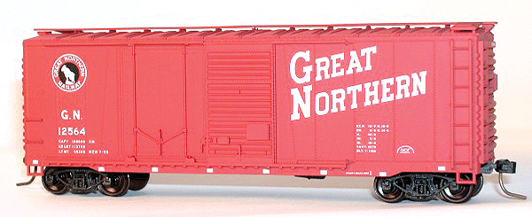 40' Combination Door Steel Boxcar - Kit (Plastic) -- Great Northern (red slant lettering)