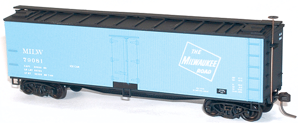 40' Wood Reefer - Plastic Kit -- Milwaukee Road (blue)