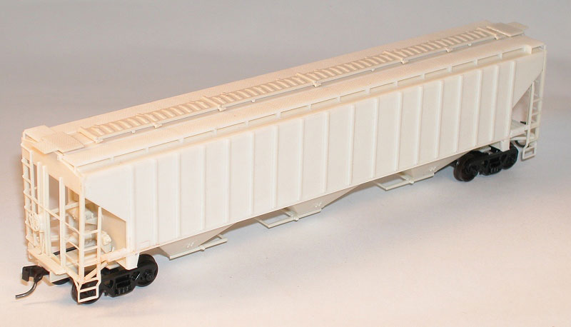 Pullman-Standard 4750 3-Bay Covered Hopper - Kit -- Undecorated