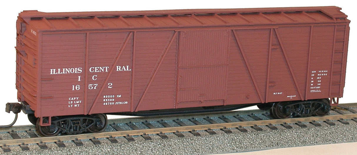 40' 6-Panel Single-Sheathed Wood Boxcar w/Wood Doors & Steel Ends - Kit -- Illinois Central #128935 (Boxcar Red)