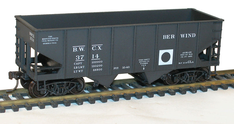 USRA 55-Ton 2-Bay Open Hopper - Kit -- Berwind Coal Co. #3714 (black, white, Black Dot Marking)