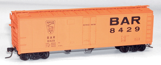 40' Steel Reefer w/Plug Doors - Kit -- Bangor & Aroostook BAR #8429 (orange)