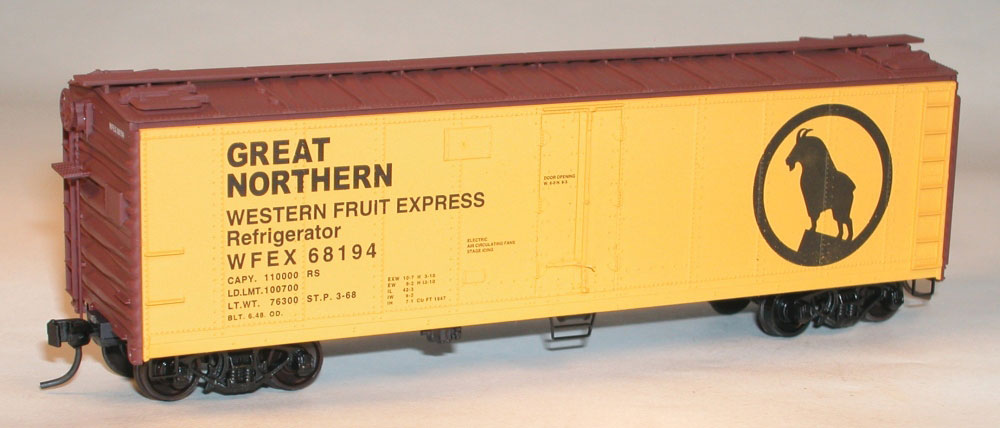 40' Steel Reefer w/Hinged Door - Kit -- Western Fruit Express #68194 (yellow, Boxcar Red, black, Large GN Rocky Logo