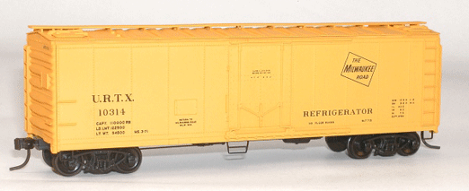 40' Steel Reefer w/Plug Doors - Kit -- Milwaukee Road #10314 (yellow, black)