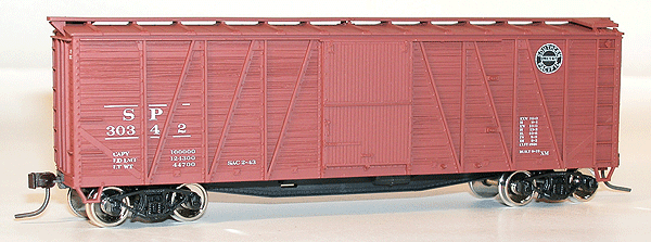 Accuready(TM) Assembled 40' Wood 8-Panel Outside Braced Boxcar -- Southern Pacific
