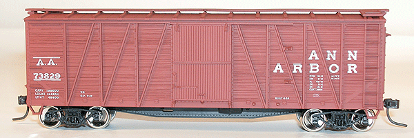 Accuready(TM) Assembled 40' Wood 8-Panel Outside Braced Boxcar w/Steel Ends -- Ann Arbor
