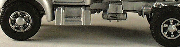 Mack Spoke Wheels & Tires -- 2 Front, 4 Rear
