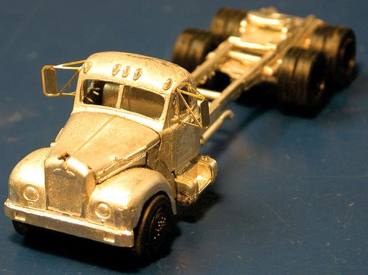 Trucks B71 Mack -- Tractor w/Universal Chassis & Disc Wheels