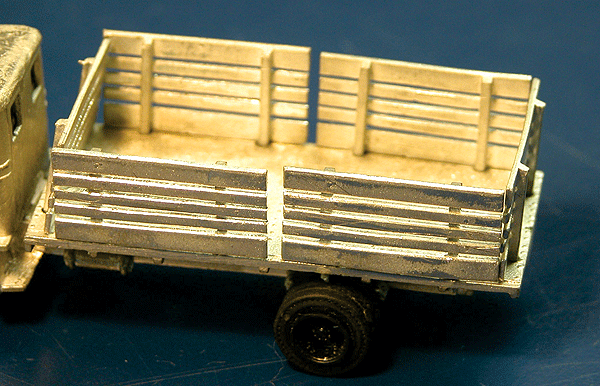 Tractor Trailer -- Heavy-Duty Flatbed Body w/Side Racks