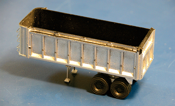Trailer -- 22' Dump w/Disc Wheels