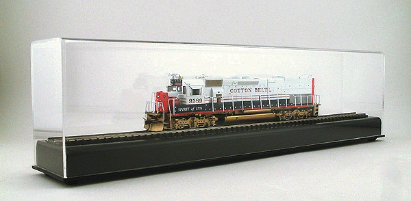 Display Case for HO or HOn30 -- 18 x 3 x 5"  45.7 x 7.6 x 12.7cm