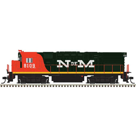 Alco C424 - Standard DC - Master(R) Silver -- Nacoinales de Mexico #8105 (dark green, orange, yellow)