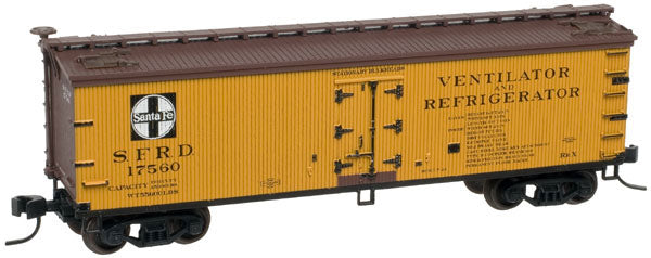 40' Wood Reefer - Ready to Run - Master(R) -- Santa Fe #17583 (yellow, Boxcar Red, black, white Square Logo)