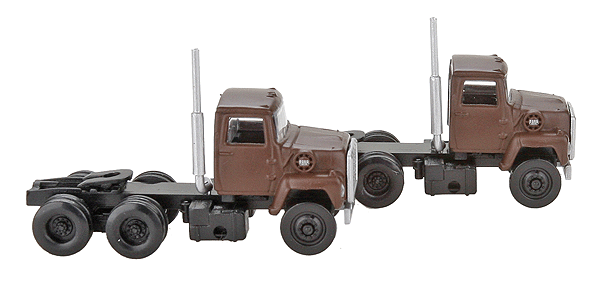 1984 Ford(R) LNT 9000 Tractor Cab -- Brown