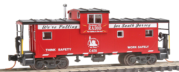 Master Line Extended Vision Caboose w/Micro-Trains(R) Couplers -- Southern Railroad of New Jersey #670 (red, white, black) No Roofwalks
