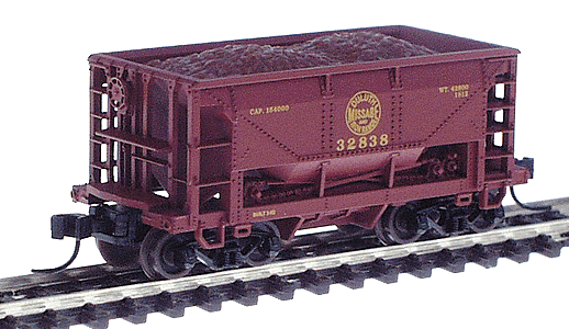 25' 70-Ton Ore Car -- Duluth, Missabe & Iron Range #32838 (Boxcar red, yellow)