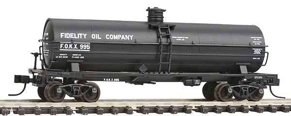 ACF 11,000-Gallon Tank Car No Dome Platform - Ready to Run -- Fidelity Oil Company #995 (black)