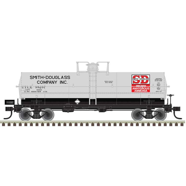 11,000-Gallon Tank Car w/Platform - Ready to Run - Master(R) -- Smith Douglass UTLX #98297 (gray, black, red)