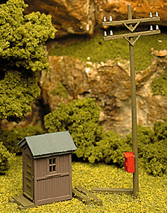 Telephone Shanty & Pole -- 1-3/8 x 3-1/16"  3.5 x 7.8cm