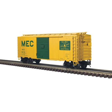 40' Sliding-Door Boxcar - 3-Rail - Ready to Run - Trainman(R) -- Maine Central (Harvest Yellow, green)