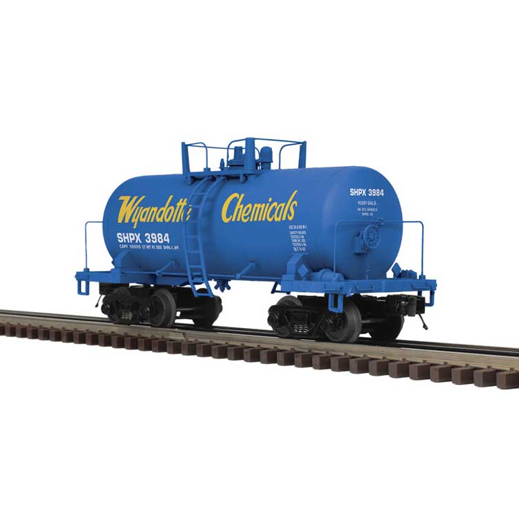 8,000-Gallon Tank Car - 3-Rail - Ready to Run - Premier -- Wyandotte Chemicals SHPX (blue, yellow)