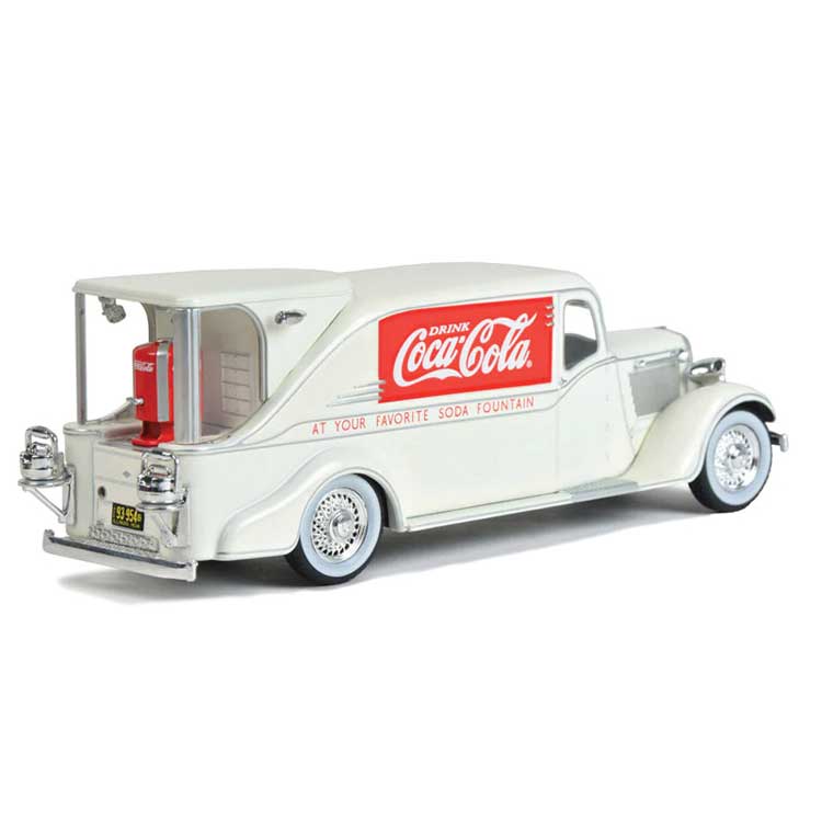 1934 Dodge KH-32 Fountain Truck - Assembled -- Coca-Cola (white, red)