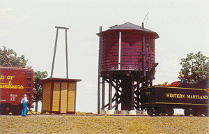 Pump House (For Water Tanks, Sold Separately) -- 1-1/2 x 1-1/2 x 5"  3.7 x 3.7 x 12.5cm