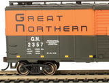 Pullman-Standard PS-1 40' Steel Boxcar - Ready to Run - Silver Series(R) -- Great Northern #2357 (green, orange)-3