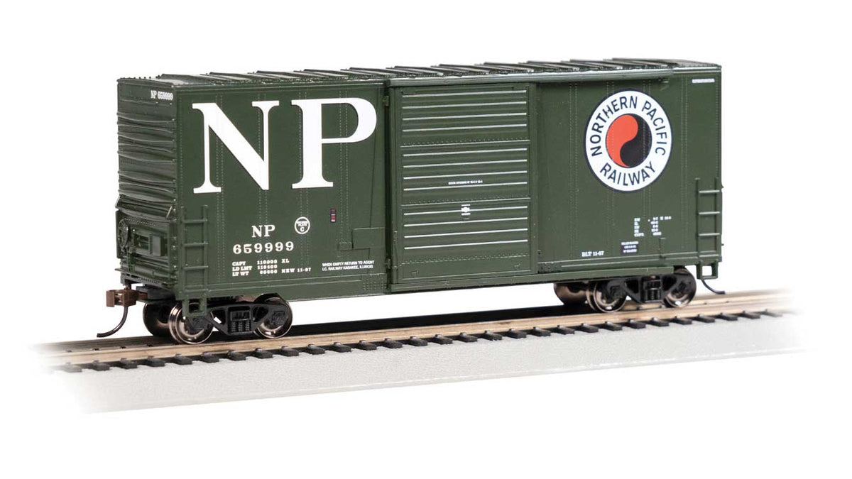40' Steel Hy-Cube, Sliding-Door Boxcar - Ready to Run - Silver Series(R) -- Northern Pacific #659999 (green, white, red, Billboard NP and Monad)