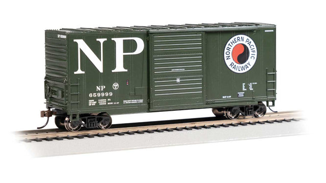 40' Steel Hy-Cube, Sliding-Door Boxcar - Ready to Run - Silver Series(R) -- Northern Pacific #659999 (green, white, red, Billboard NP and Monad)
