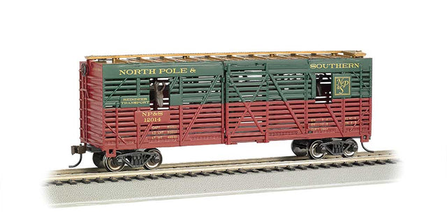 40' Animated Stock Car with Reindeer - Ready-to-Run -- North Pole & Southern #12014 (Reindeer Transport; green, red)
