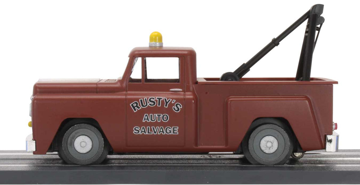 Operating Tow Truck - E-Z Streets(R) -- Rusty's Auto Salvage-2