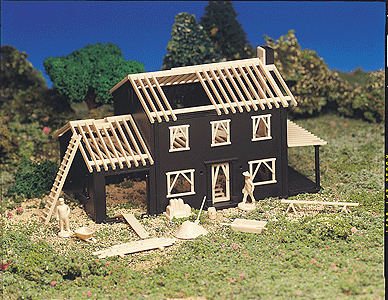 Plasticville Classic Kit - House Under Construction -- 2-7/8 x 5-1/4"  7.3 x 13cm-1