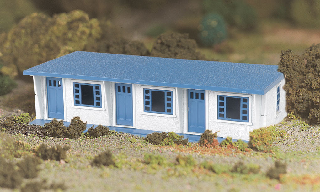 Plasticville U.S.A.(R) Classic Kits -- Motel (White, blue)